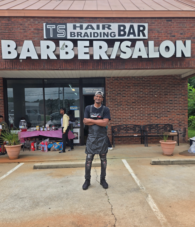 Patrick, master barber with 40 years experience